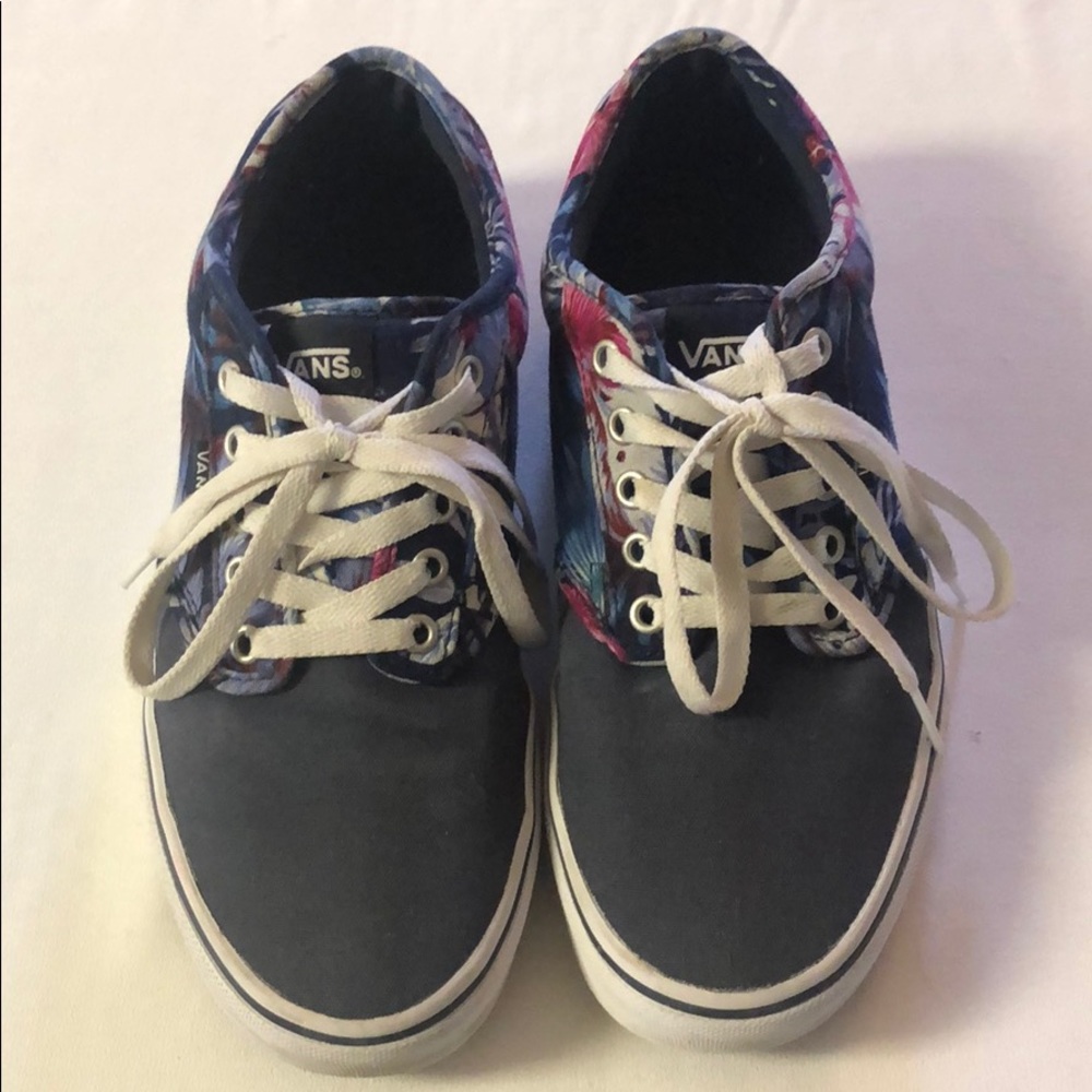 Vans - Picture 4 of 6